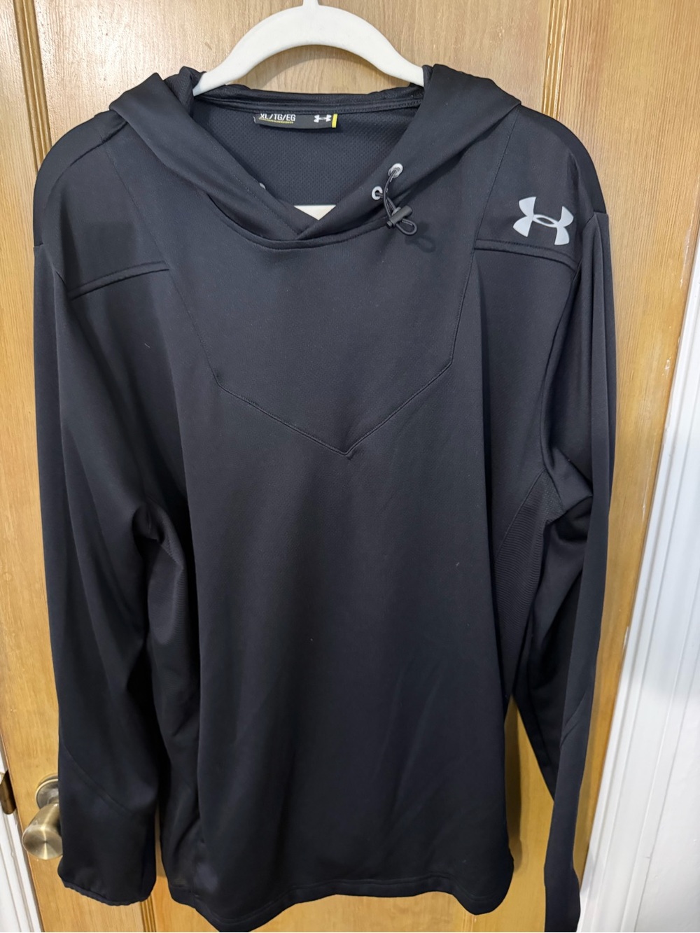 Under Armour Black Men's Performance Pullover Hoodie